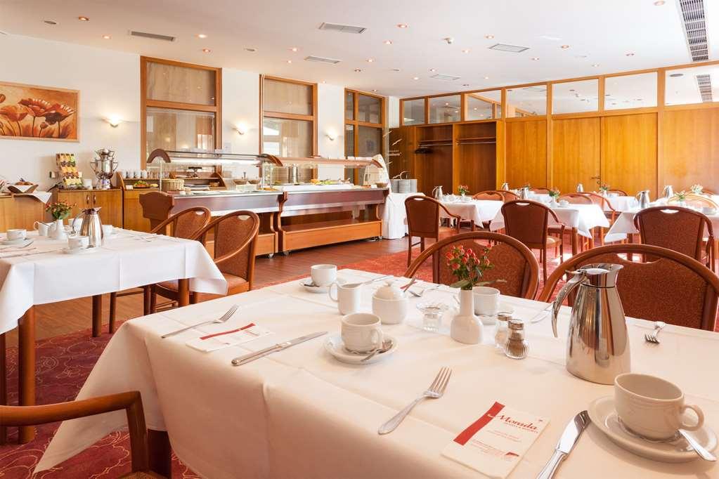 Morada Hotel Gifhorn Restaurant bilde